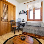 Etherio House *