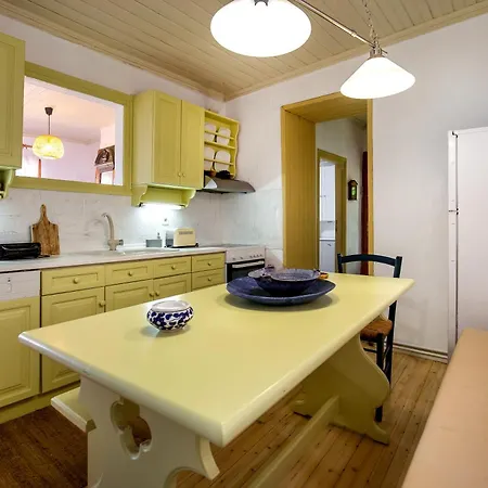 Etherio House דירה